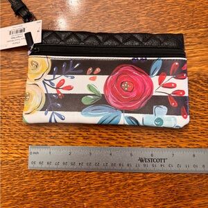 Wristlet Travel Bag.  NWT